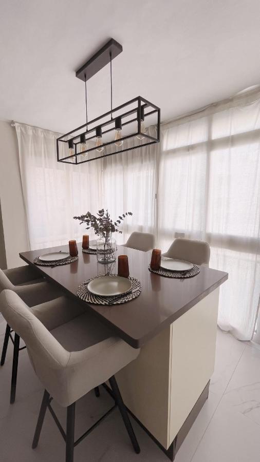 Precioso Apartamento Con Piscina A 3 Minutos De La Playa En Coche Torremolinos Kültér fotó